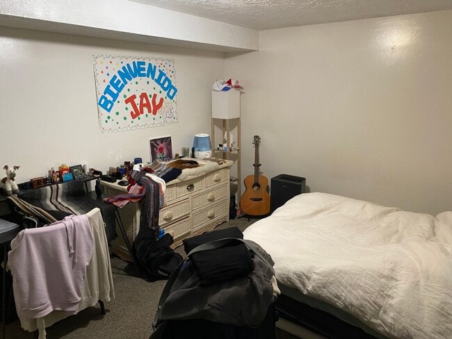 Photo - 1 bed 1 bath pet friendly! Unit 225