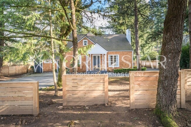 Photo - Newly Remodeled Lake Oswego Cottage With Lake Access.