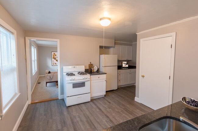 Photo - 69 Walnut St