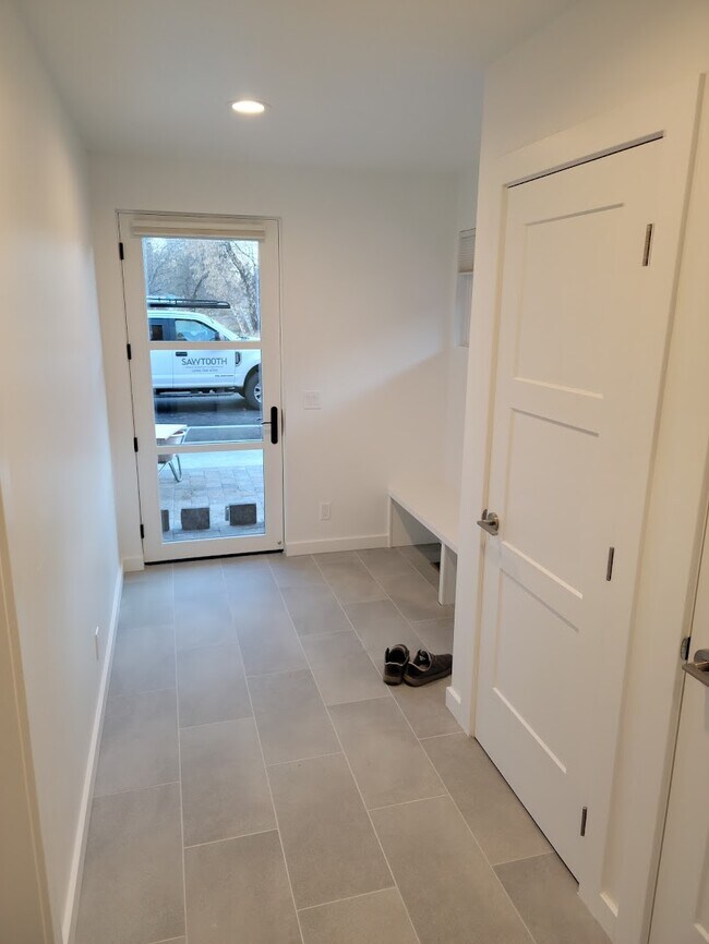 Photo - 109 Spruce St