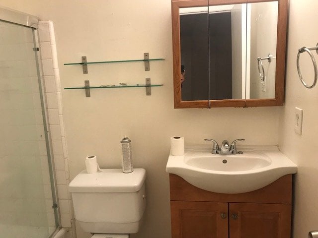 Building Photo - 1313 S Bundy Dr