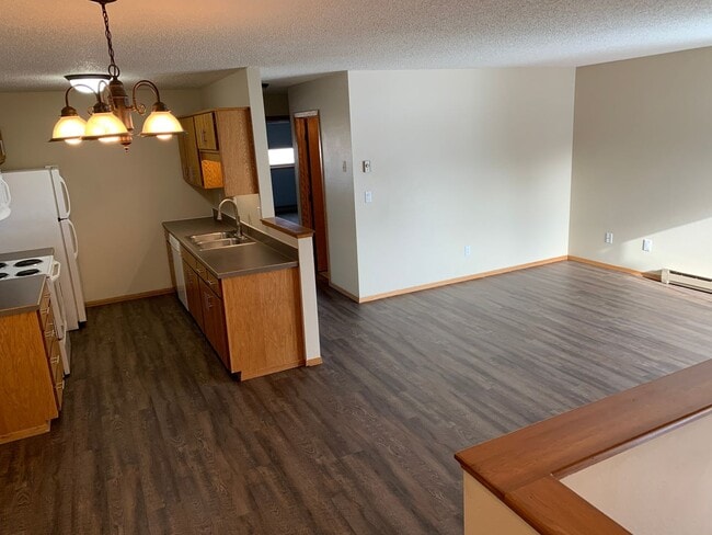 Photo - 4 Bed, 2 Bath Twinhome in South Fargo!