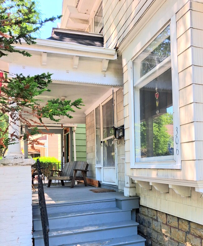 306 Pearl St Unidad 2