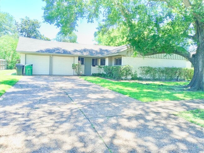 Photo - 8302 Coastway Ln