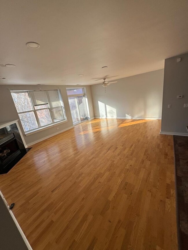 Photo - 2257 W Lake St Unit 203