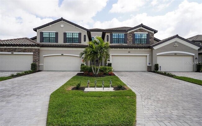 5915 Wake Forest Run Unidad 103