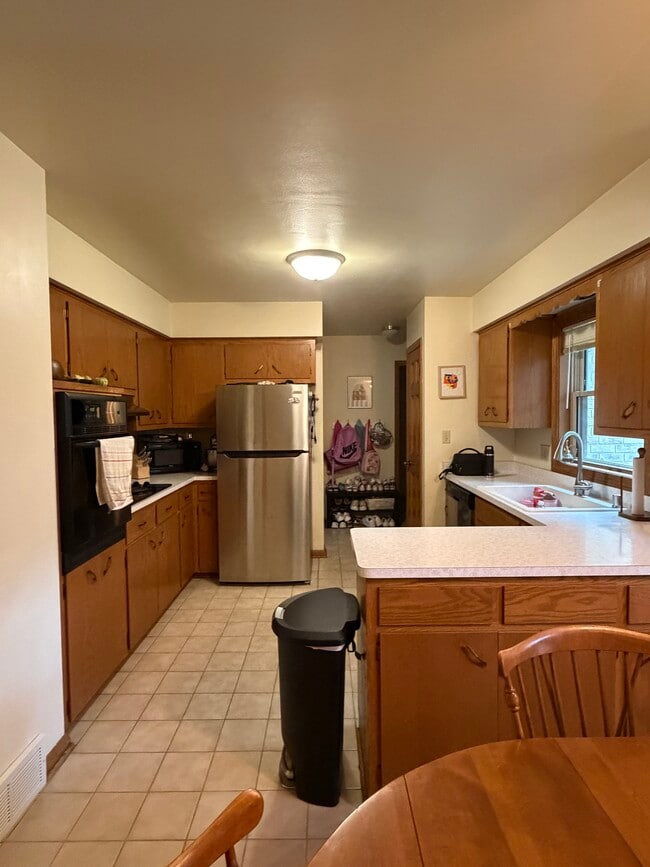 W64N353 Madison Ave