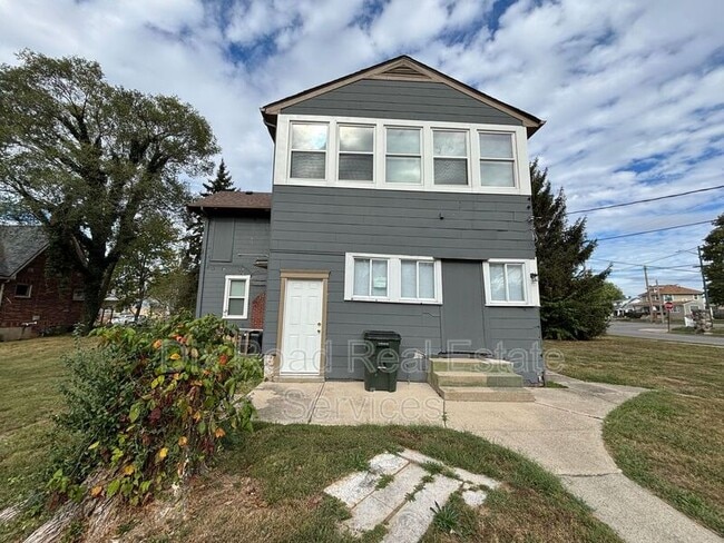 Photo - 335 Watervliet Ave