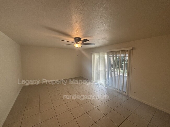 10763 Oakton Way