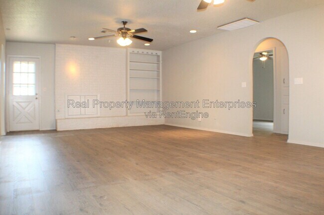 Photo - 10904 N Florida Ave