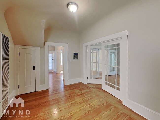 Photo - 231 Athol Ave