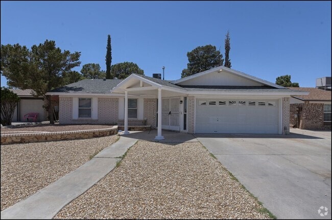 Building Photo - 1739 Russ Randall St Rental
