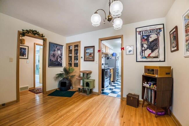 Photo - 1658 Randolph Ave Unidad 1658