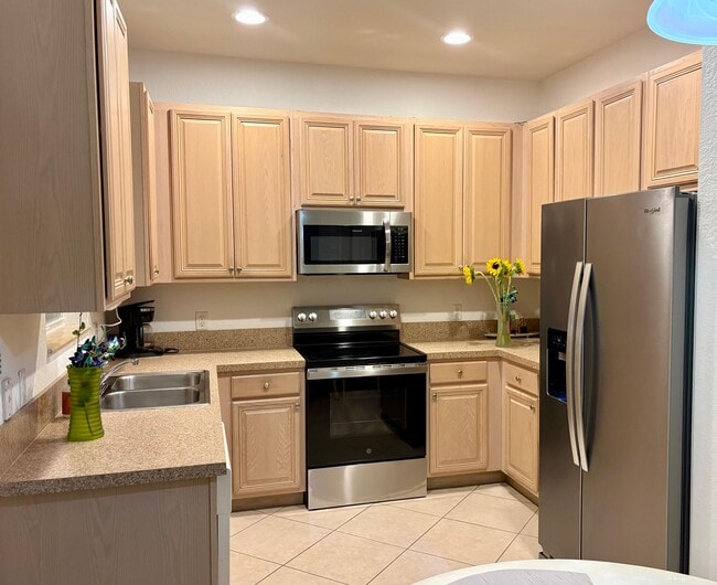 Photo - 188 W Thatch Palm Cir