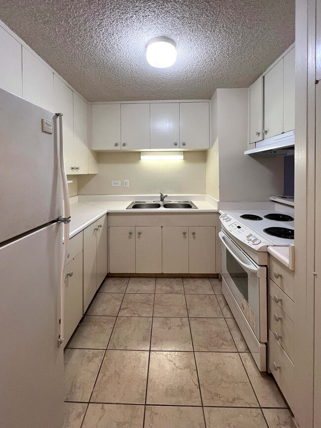 Photo - 731 Amana St