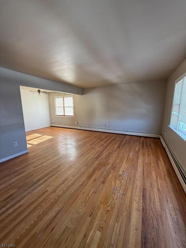 Photo - 52 Frederick St