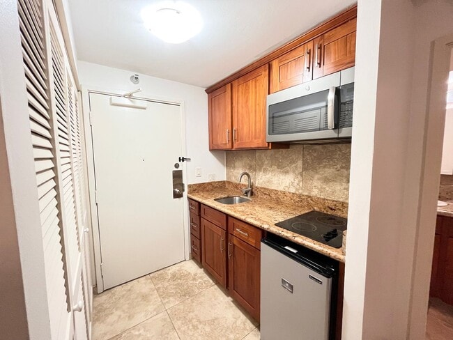 Photo - (INCLUDING UTILITIES, A/C & INTERNET) Stud...