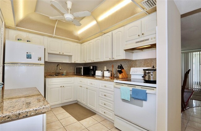 Photo - 3020 Marcos Dr Unit S208