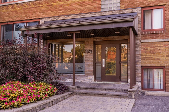 Photo - Arbor Village - 1073 Hollington