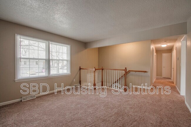 Photo - 1611 SE High Dr