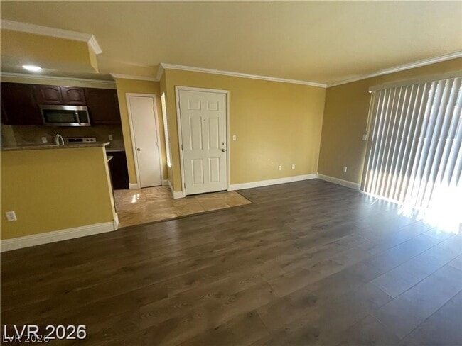 Photo - 1150 N Buffalo Dr Unit 1041