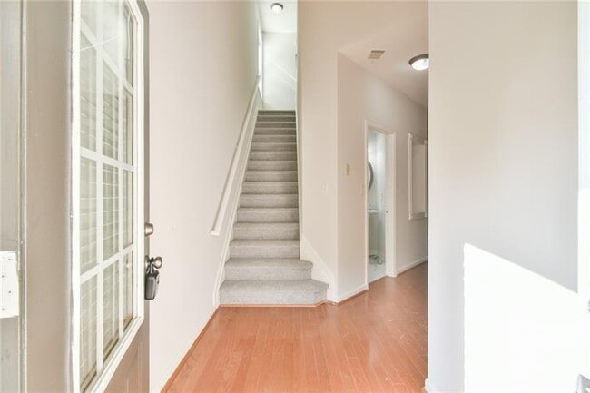 Photo - 2694 Winslow Ridge Dr NE