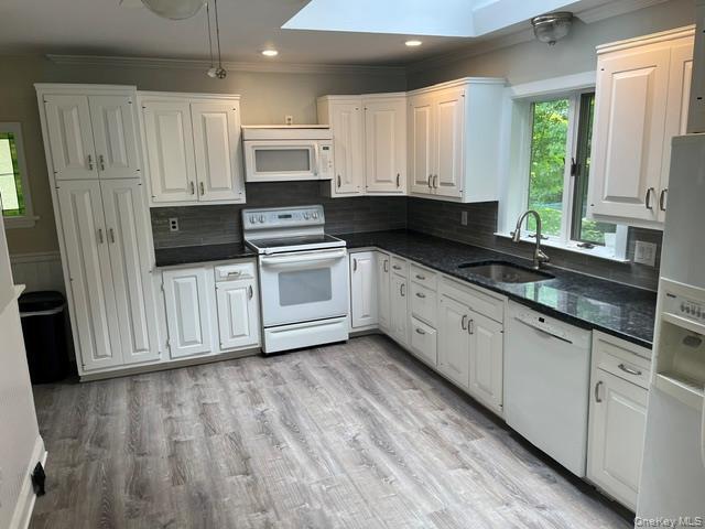 20 Hawxhurst Rd