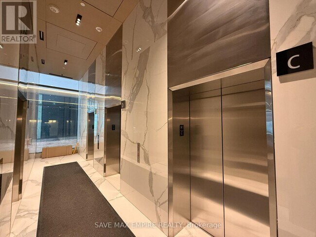 Photo - 88 Queen St E Unit 5316