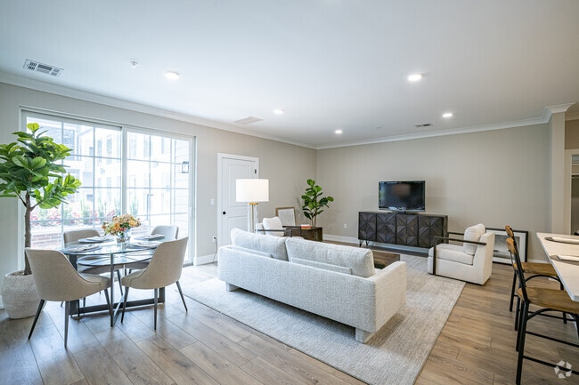 2BR, 2BA - 1,797SF - Dining Area