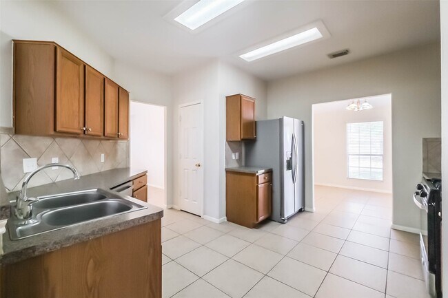 Photo - 15527 Fir Woods Ln