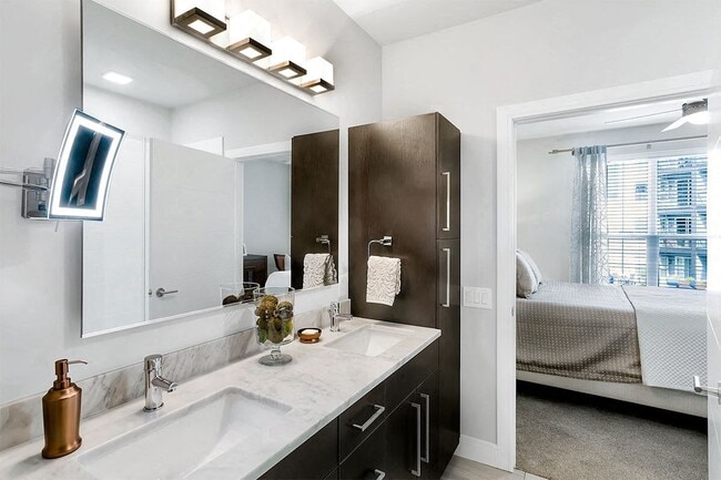 Aster Apartments