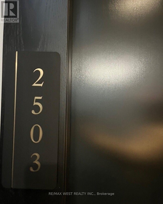 Photo - 127 Broadway Ave Unité 2503