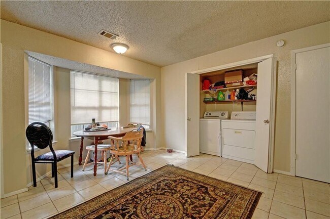 Photo - 2011 Kirksey Dr