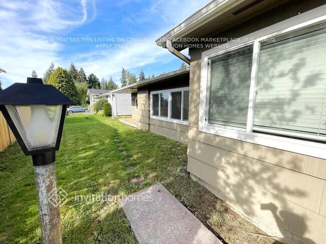 Photo - 629 57th St SW