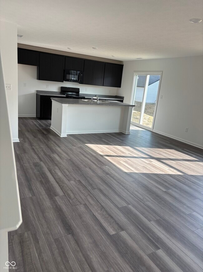 Photo - 2825 Moonstone St