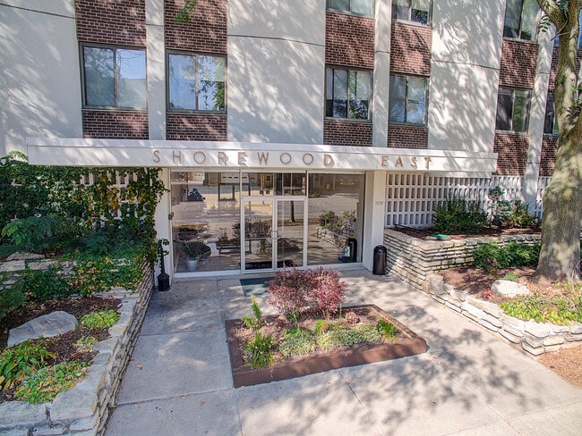 Shorewood East Apartments