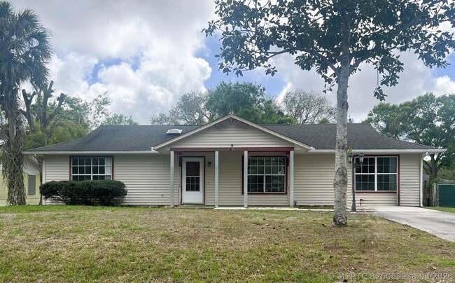Building Photo - 7801 San Carlos Dr