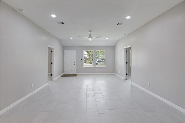 Photo - 5034 Nassau Rd