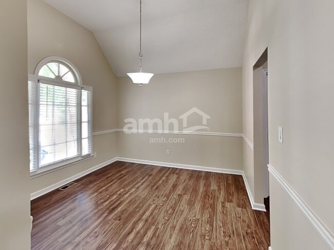 Photo - 3846 Deercreek Dr