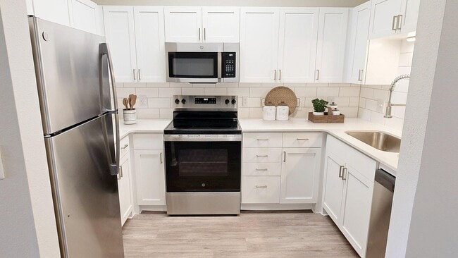 Building Photo - Mallard Crossing Apartments