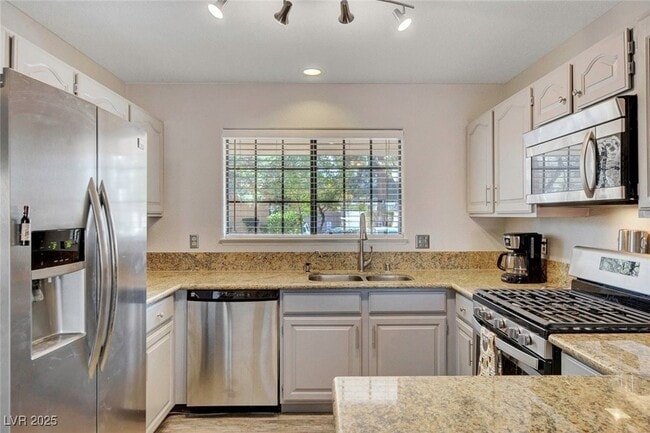 Photo - 2851 S Valley View Blvd Unidad 1016