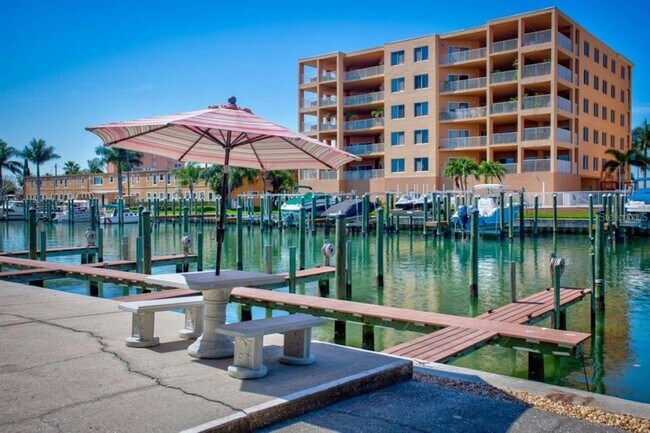 Photo - 11440 1st St E Unidad 1