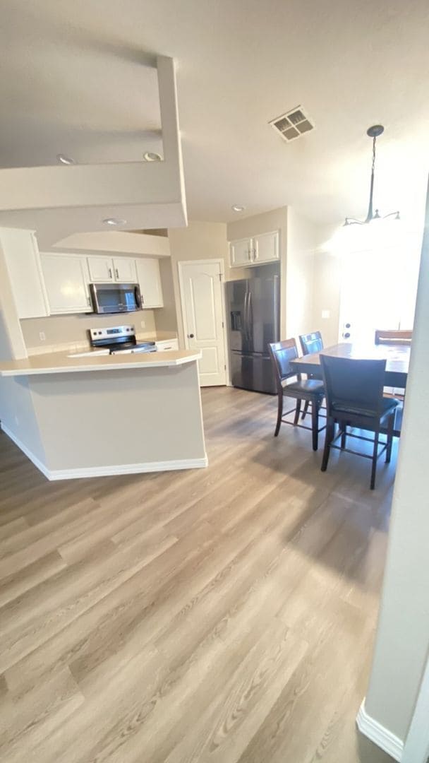 Photo - Super Cute Home!