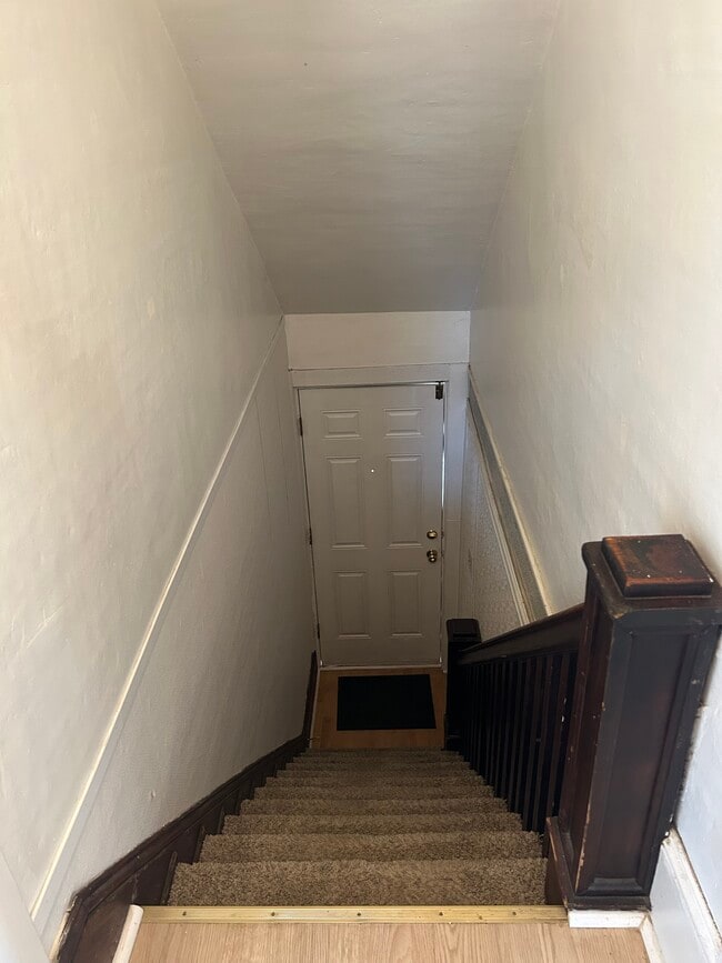 Upstairs apartment - 701 S DuPont Blvd Unit 701B