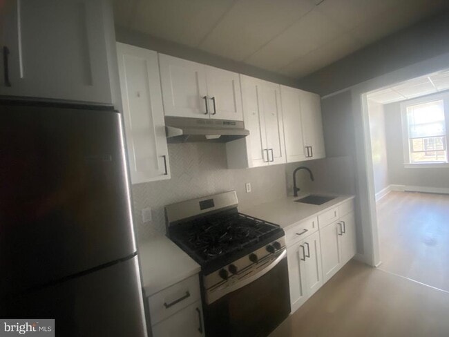 Building Photo - 202 N Main Ave Unit 2 Rental