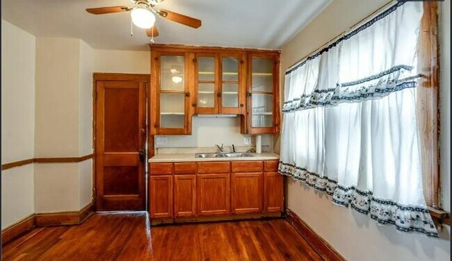 Photo - 14300 Darwin Ave Unidad Upper