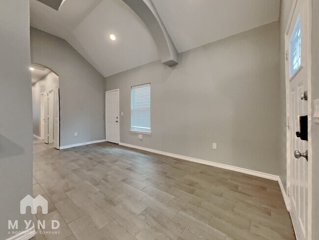 Photo - 16649 E Hammon