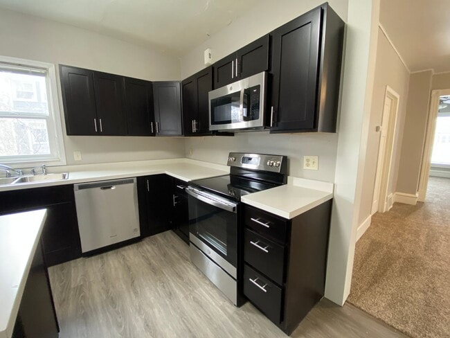 Photo - Beautiful 4 Bed 1.5 Bath Home in Moorhead