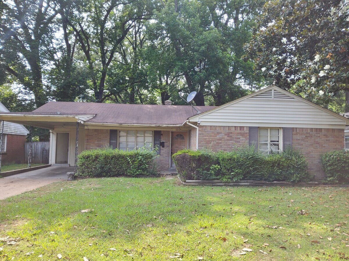 Photo - 1241 Broadmoor St House