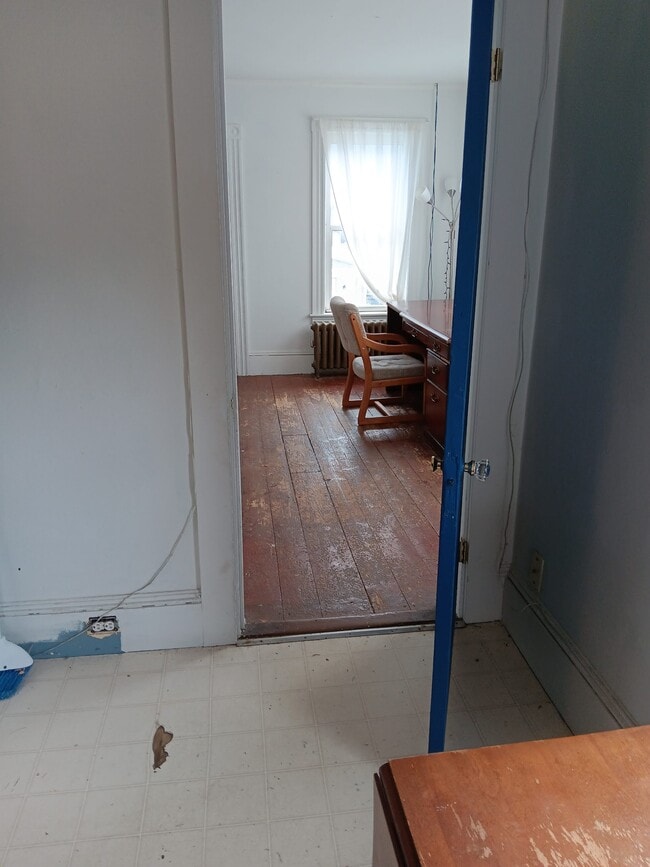 Photo - 18 Daniel St Unit Apartment B